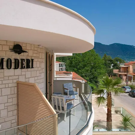 Moderi Luxury Aparthotel 4*